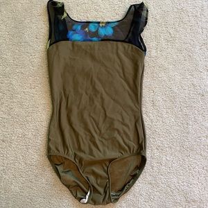 Eleve leotard medium